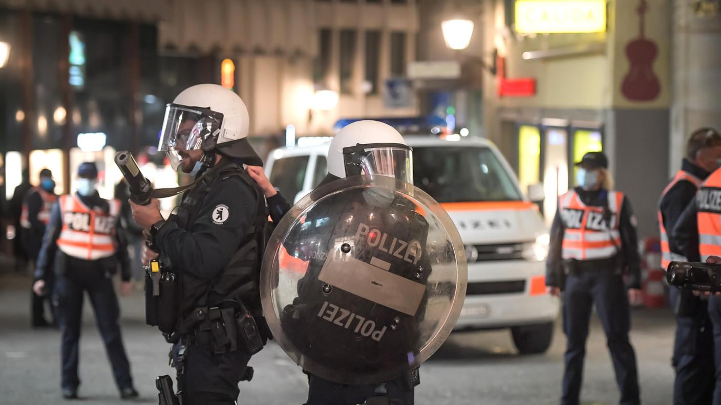 Un giovane di 25 anni è stato arrestato
