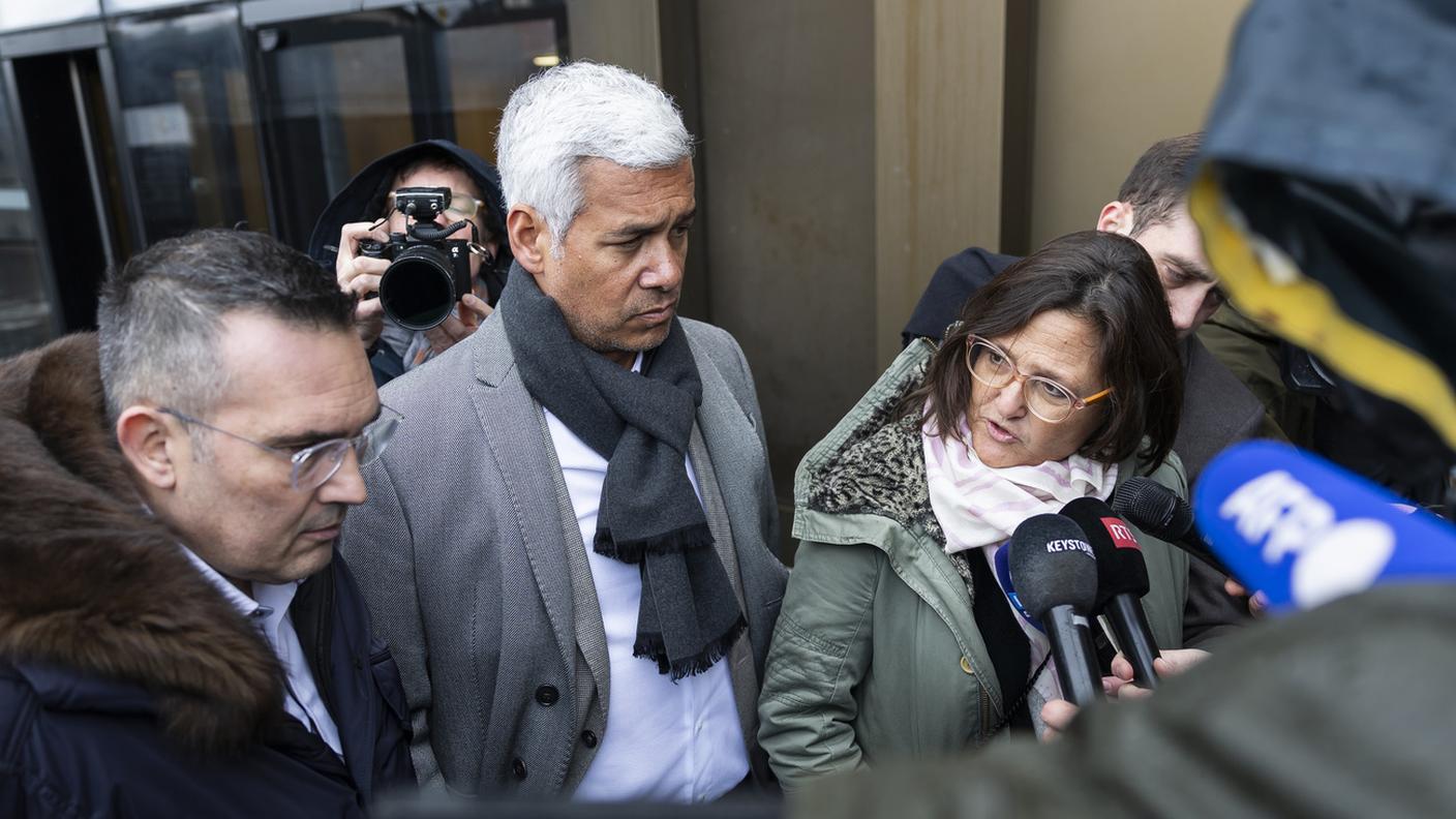Gli avvocati difensori Sebastien Fanti, Yael Hayat e Nicola Meier