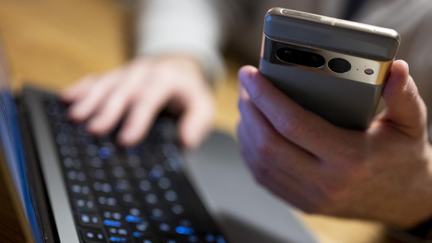Il ricatto online colpisce soprattutto giovani e minorenni
