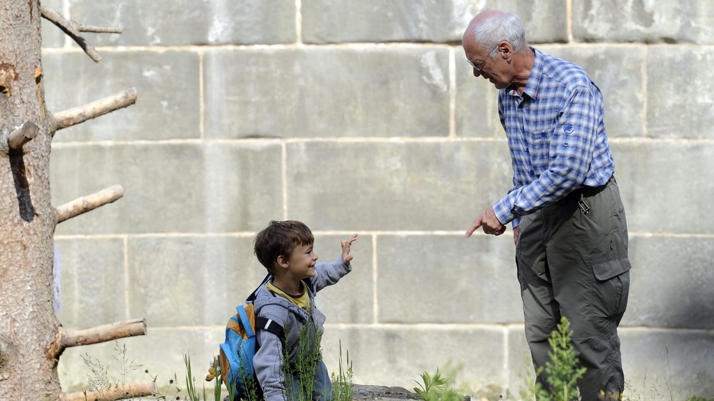 Meno bambini e più anziani
