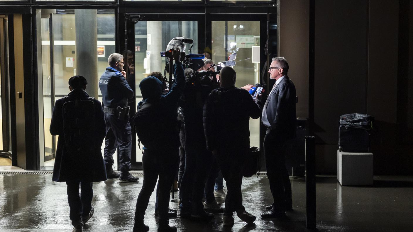 A Sion proseguono gli interrogatori degli indagati per l'incendio al bar Le Constellation