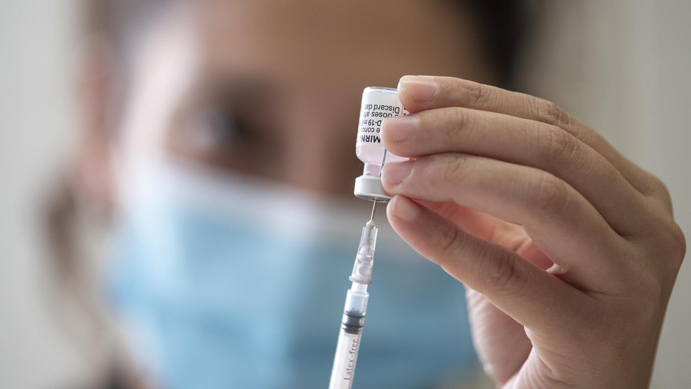 "Finché la maggior parte di bambini e adolescenti non sono stati vaccinati, i test su larga scala nelle scuole devono continuare"