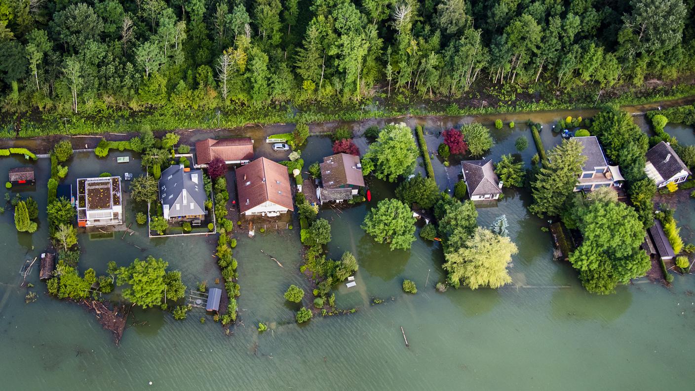 Il lago di Bienne esondato