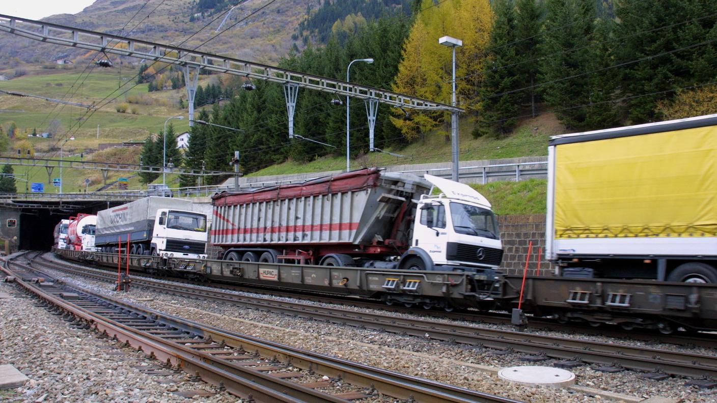 Anche la galleria ferroviaria del S. Gottardo necessita di opere di risanamento, non corrispondendo più ai criteri di sicurezza sulle rotaie