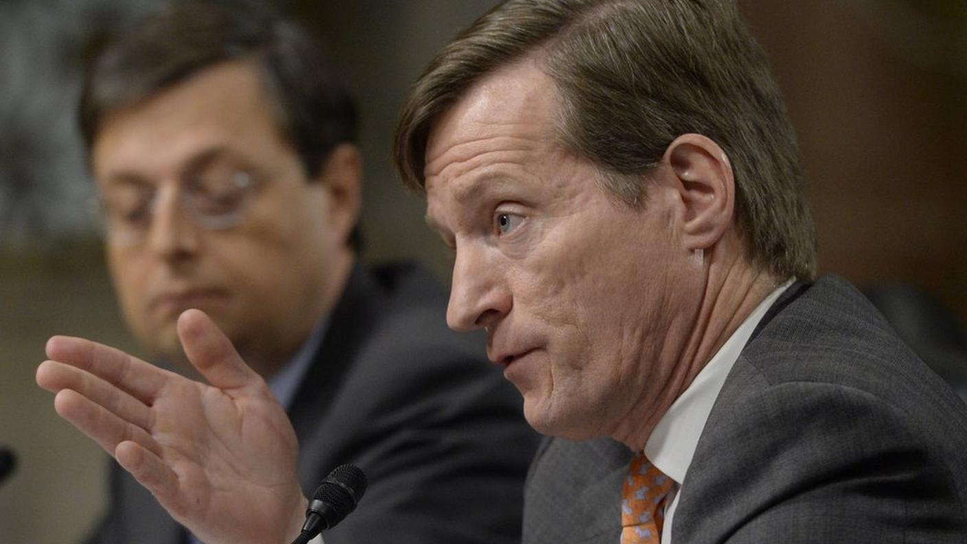 Il presidente della dirazione di Credit Suisse Brady Dougan durante la sua deposizione in Senato