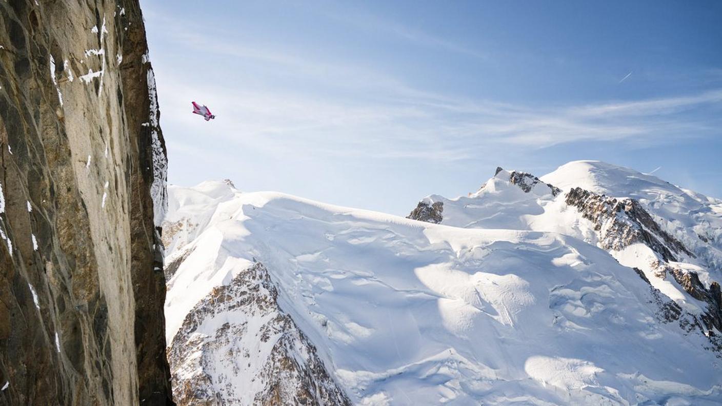 wingsuit flying_montagna_tuta alare_keystone186768140.JPG