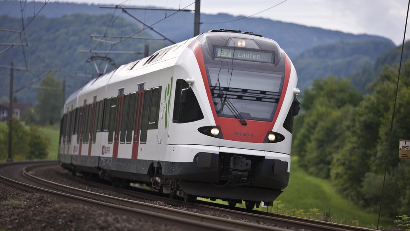 Un treno di pendolari basilese