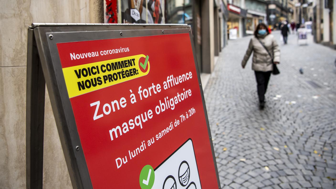 Elvetici preoccupati da situazione pandemica e crescita dell'inflazione