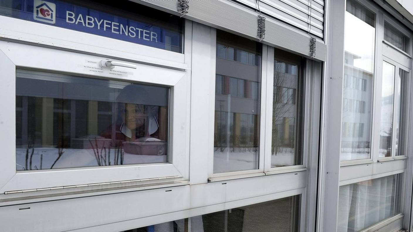 La prima finestra realizzata in Svizzera si trova ad Einsiedeln