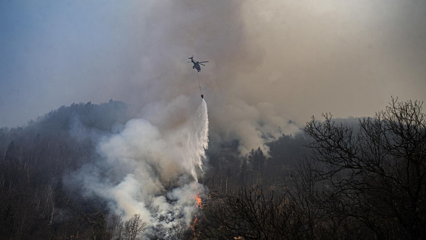 L'incendio di Verdasio non è l'unico di questi giorni nei boschi elvetici.