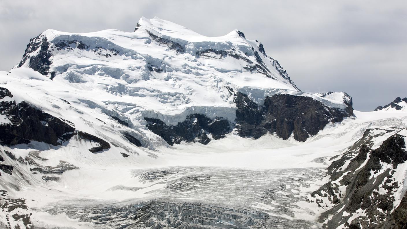 Il Grand Combin in una fotografia scattata nel 2010