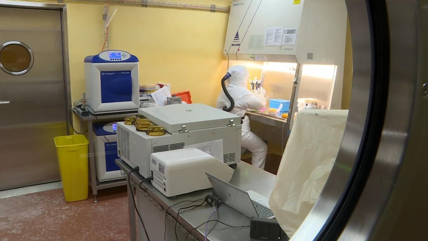 Nel laboratorio vigono severe misure di sicurezza