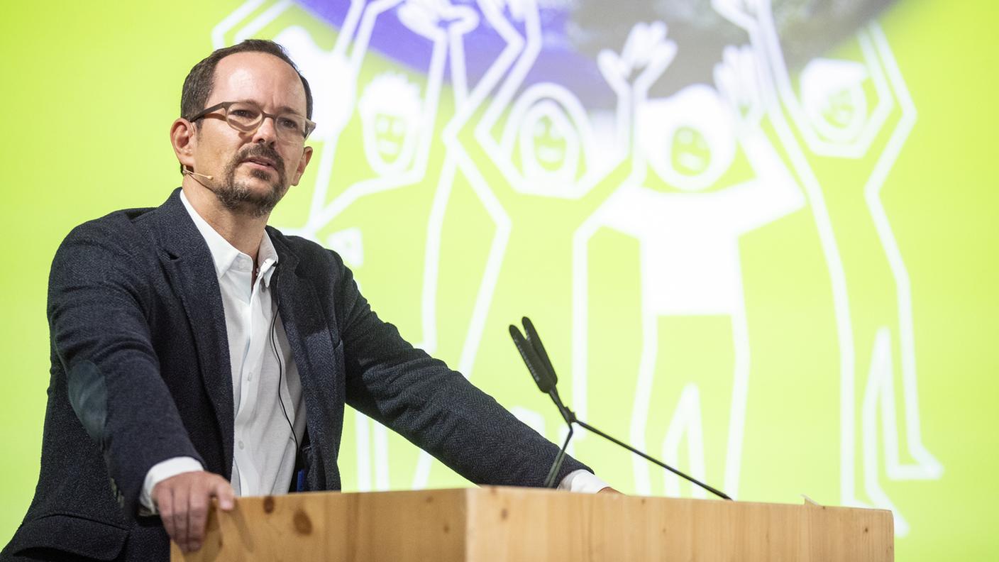 Balthasar Glättli durante l'assemblea dei delegati dei Verdi