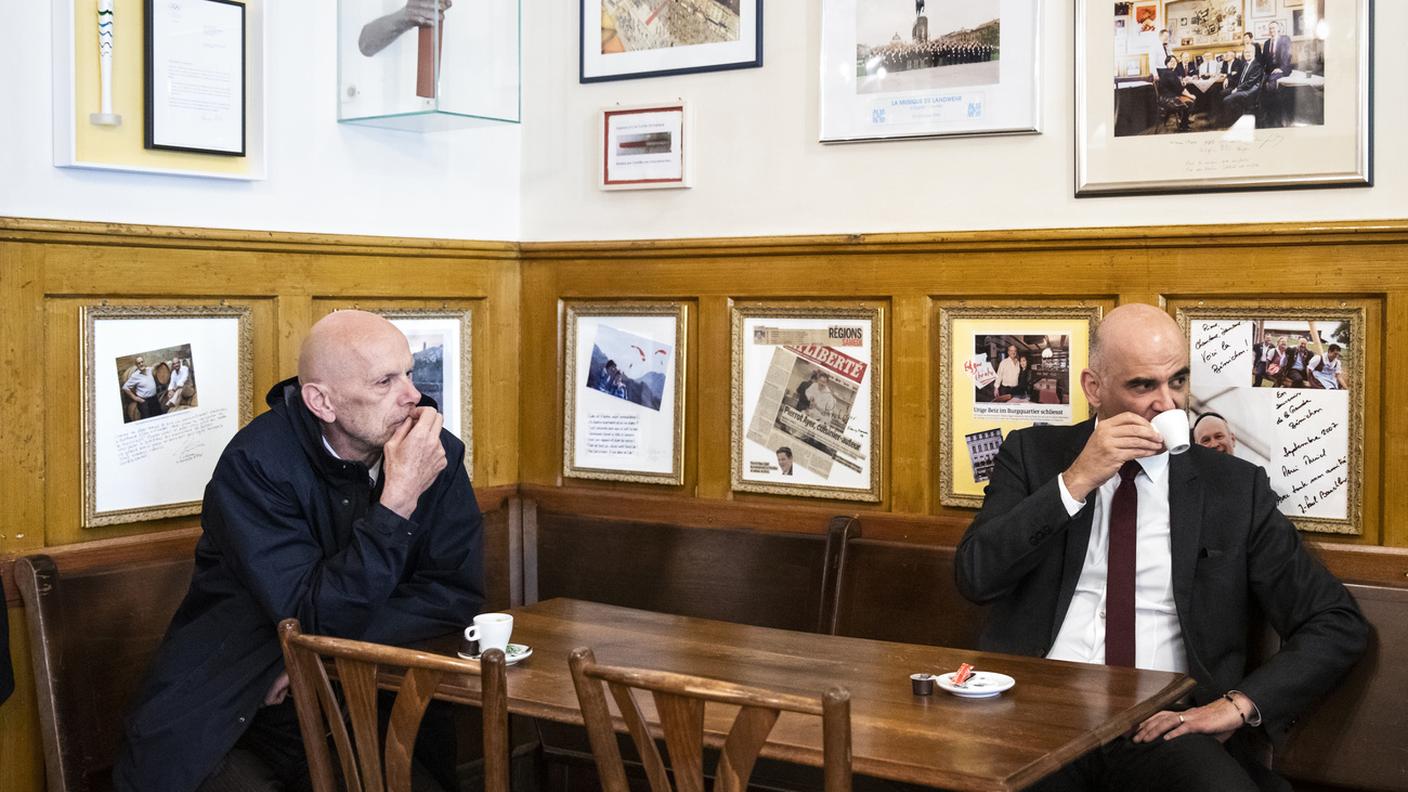 Con Daniel Koch, "mister Covid", in un locale di Friburgo nel maggio 2020