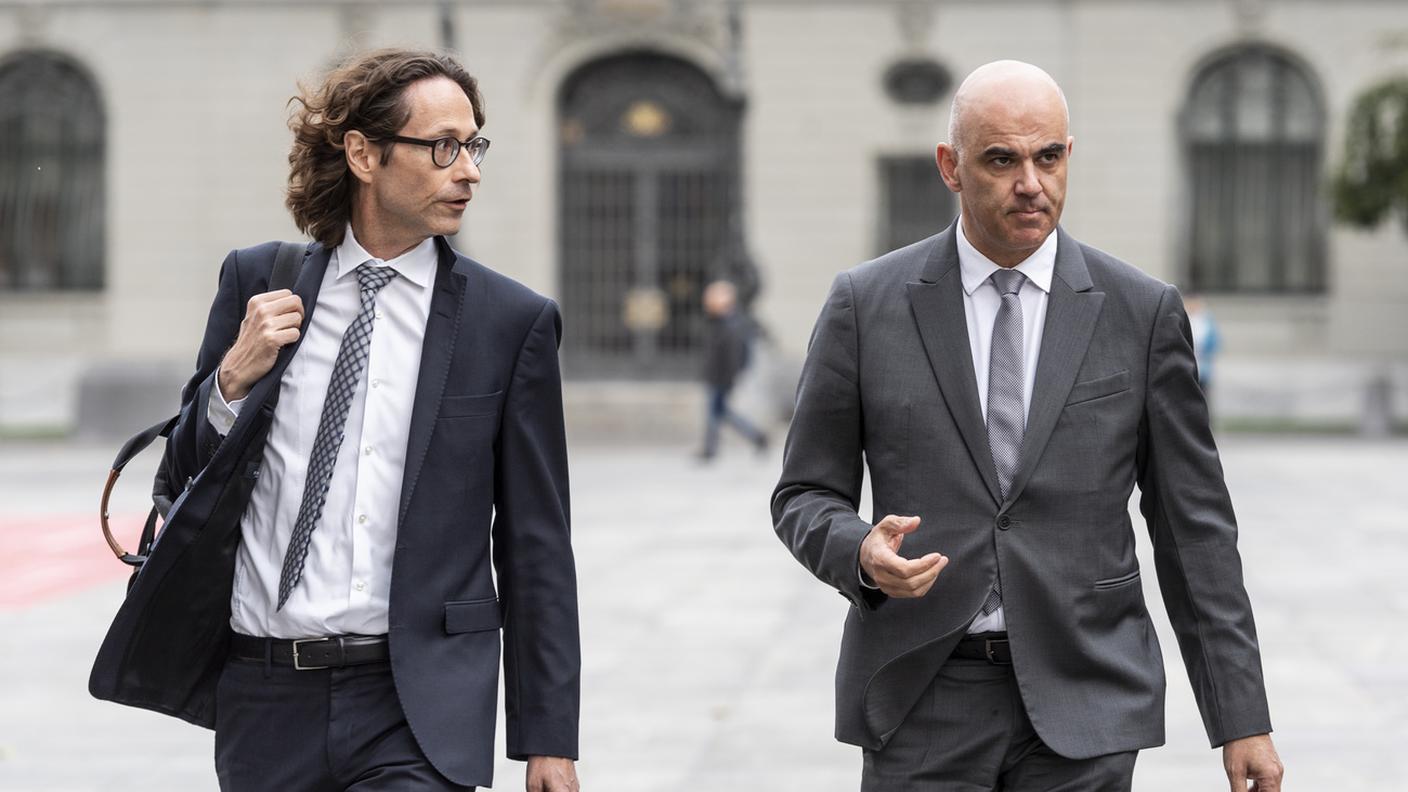 Alain Berset con il suo ex capo della comunicazione Peter Lauener