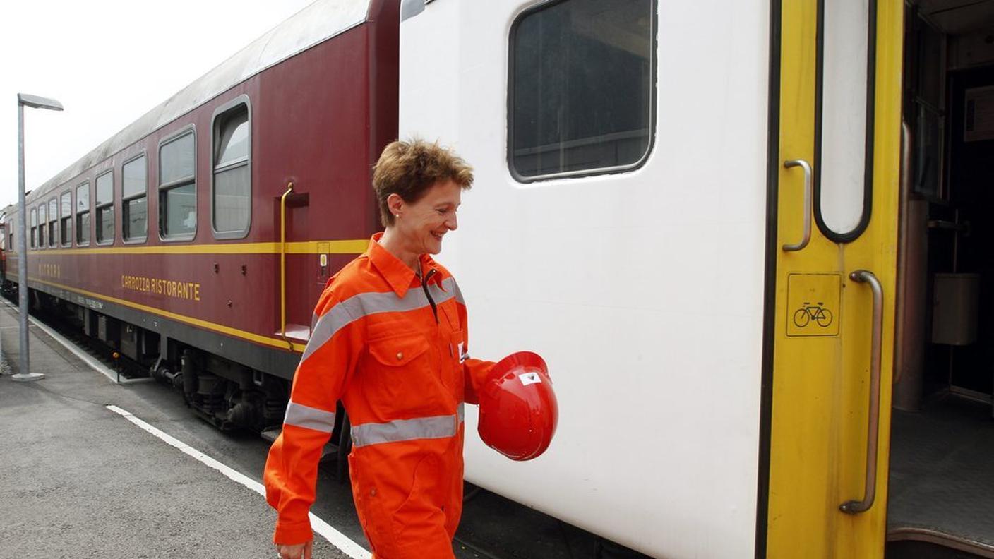 AlpTransit: i membri del Governo sono arrivati con il primo treno passeggeri circolato sulla tratta definitiva