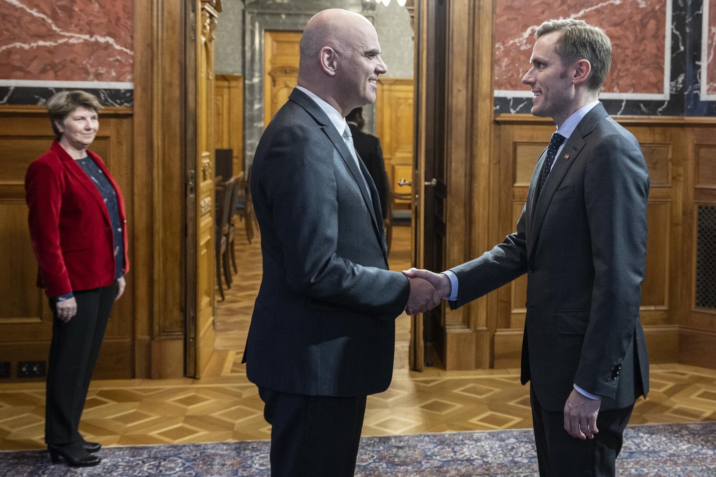 Alain Berset e Scott C. Miller in una foto scattata a gennaio 2023 