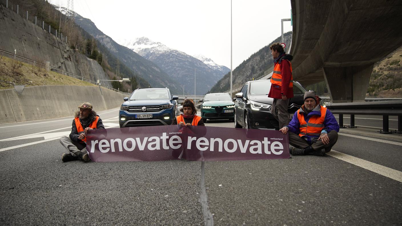 Dal profilo Twitter di Renovate Switzerland