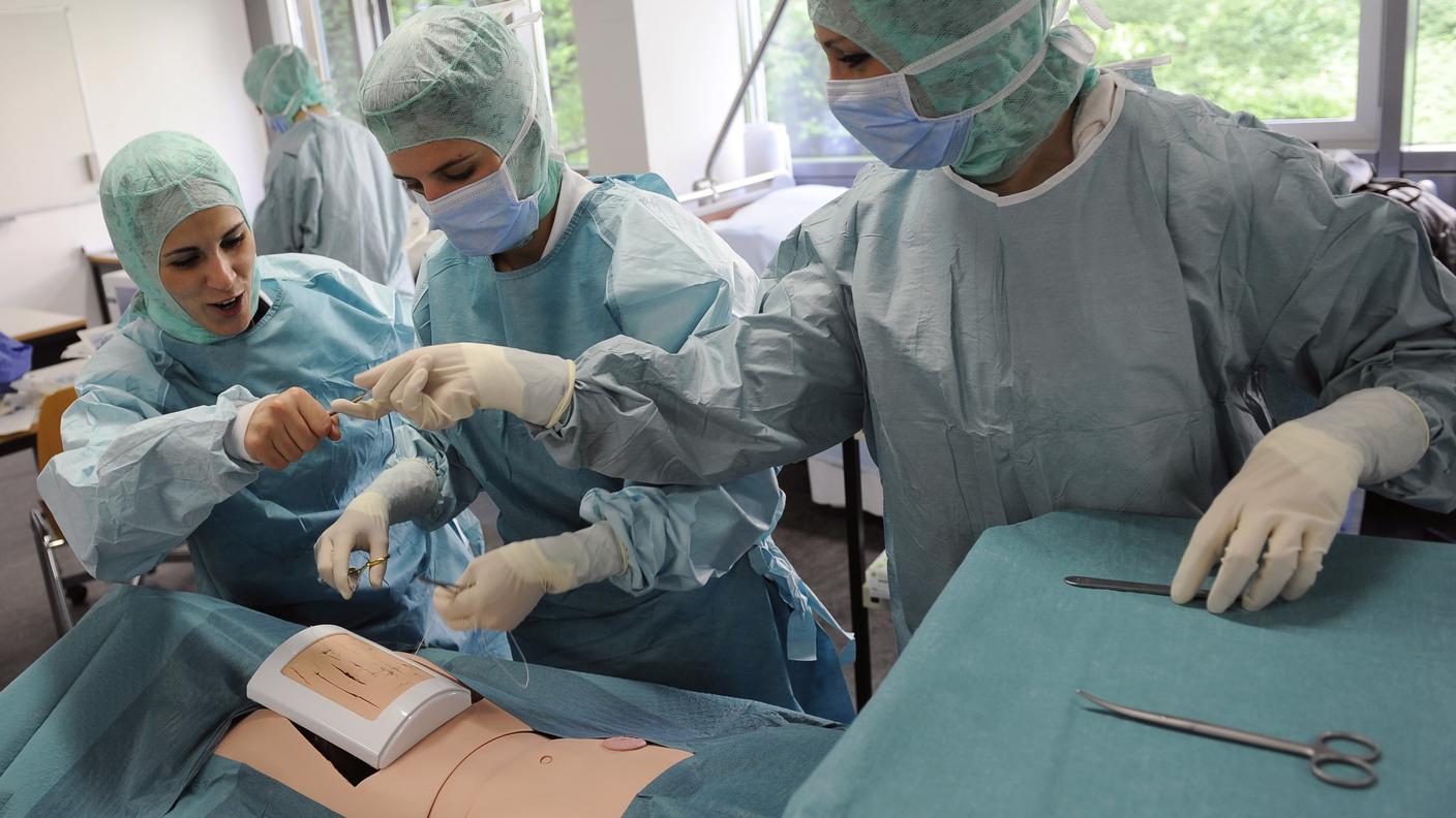 Una parte della popolazione confrontata con ristrettezze economiche decide di non andare più dal medico e dal dentista