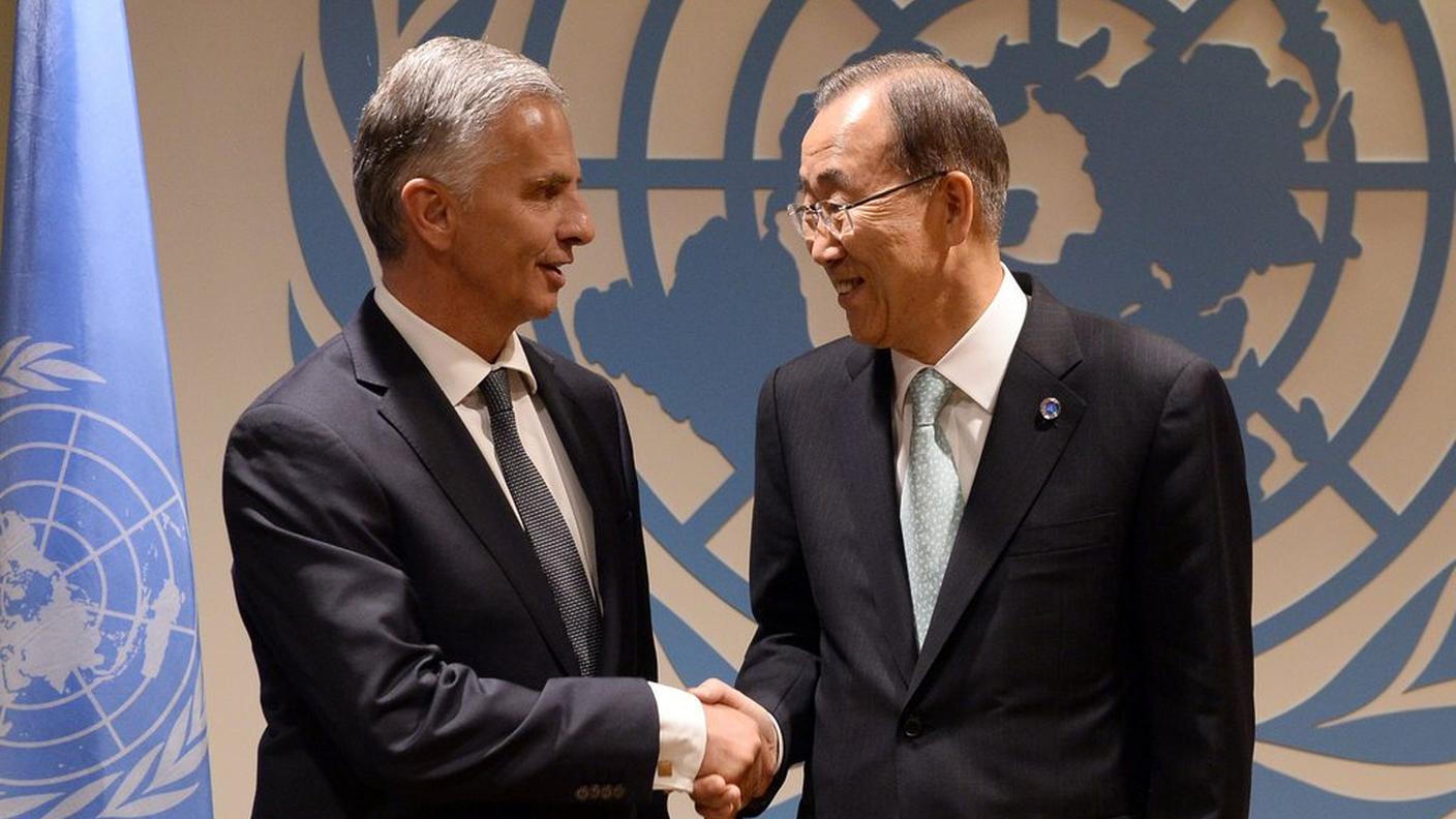 La stretta di mano del segretario generale dell’ONU 