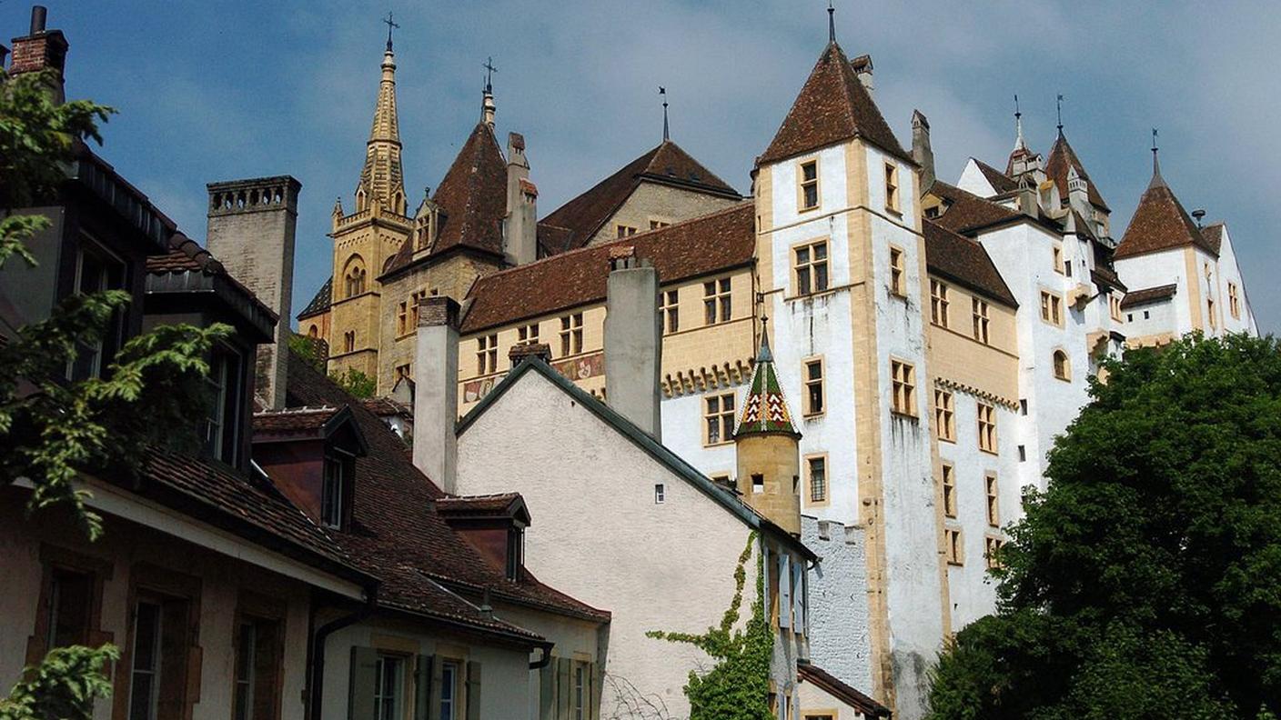 castello neuchatel governo ky.JPG