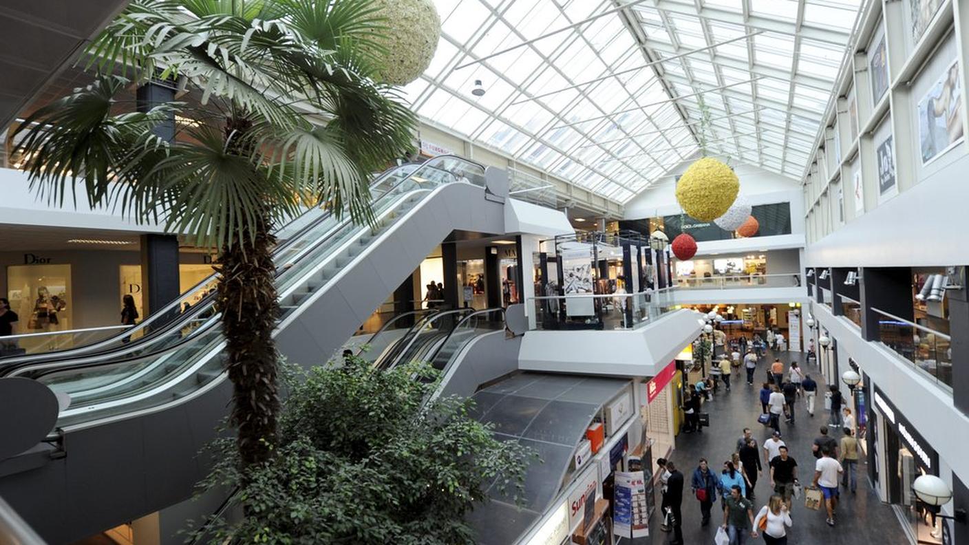 Come il Foxtown, anche altri centri commerciali potranno aprire di domenica