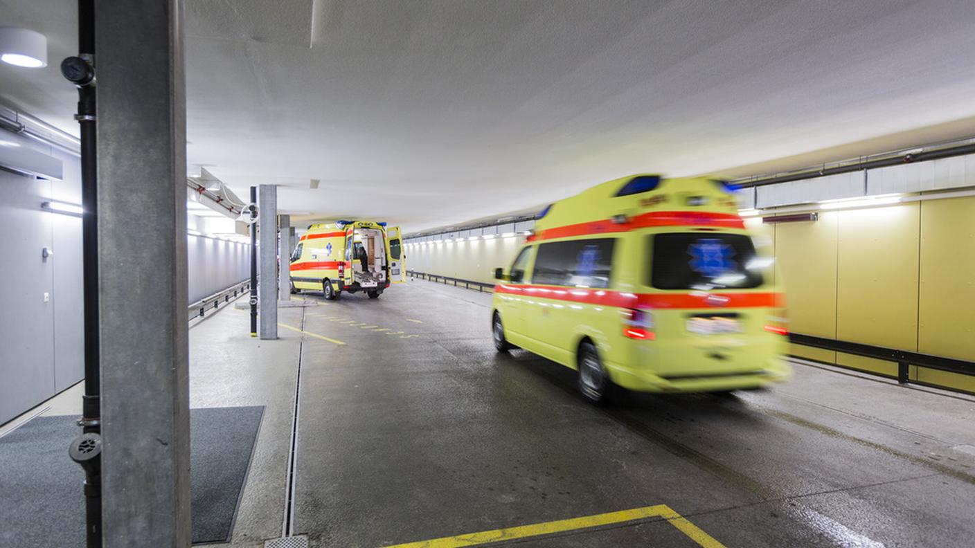 La ciclista ferita è stata ricoverata d'urgenza a Coira