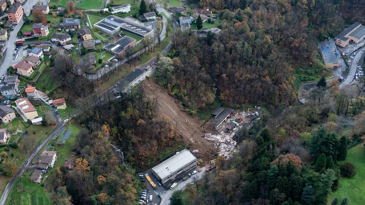 L'area della frana il giorno dopo il disastro, nel novembre scorso