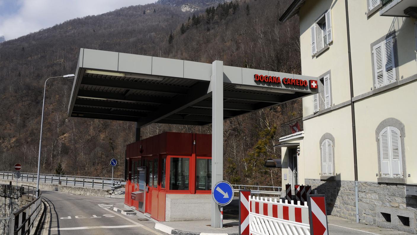 La dogana di Camedo, in territorio ticinese