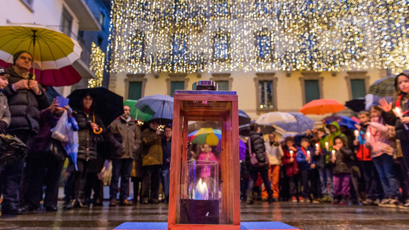 La Luce della Pace in Piazza San Carlo (archivio)