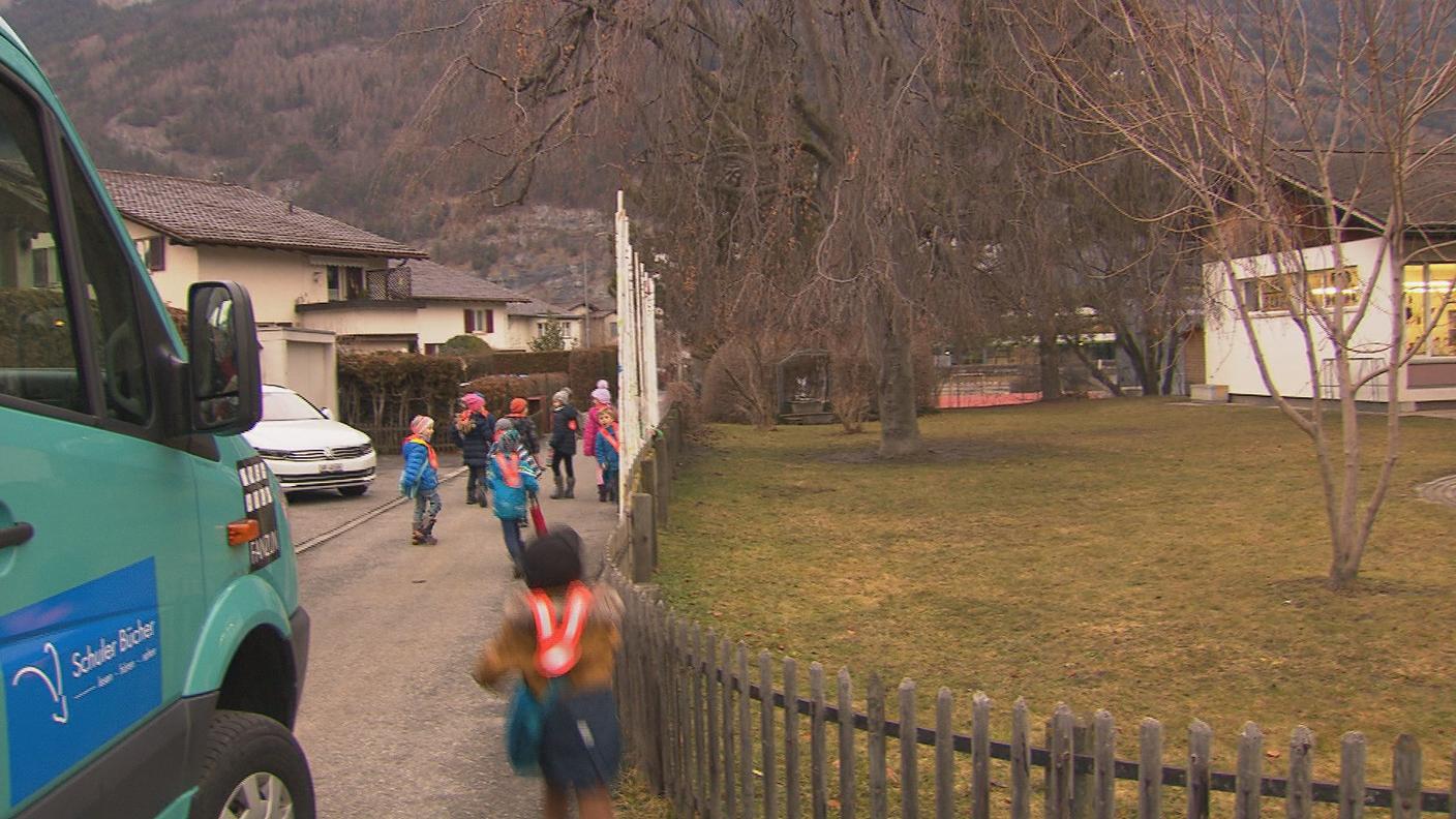 Il bus e i suoi piccoli passeggeri al centro del caso