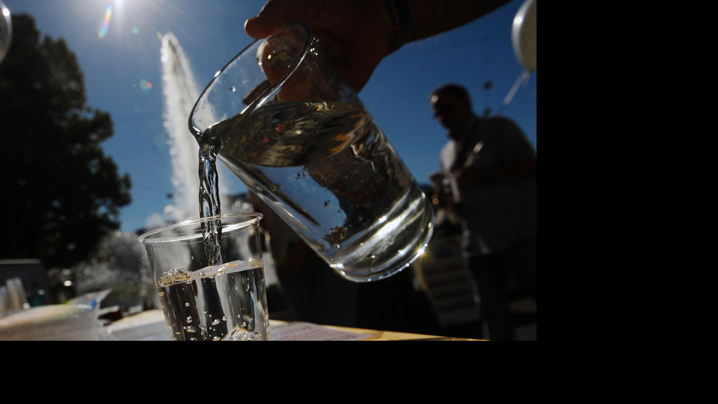 L'acqua rimane non potabile