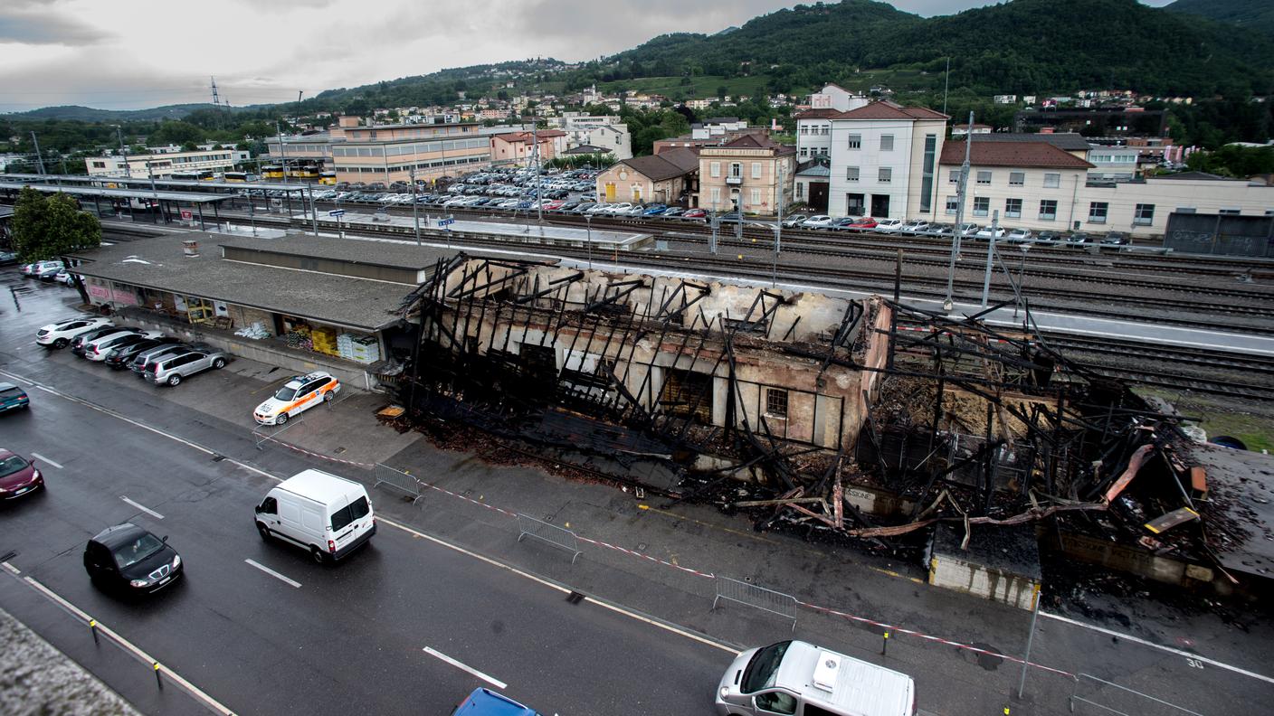 La struttura era stata completamente distrutta dalle fiamme