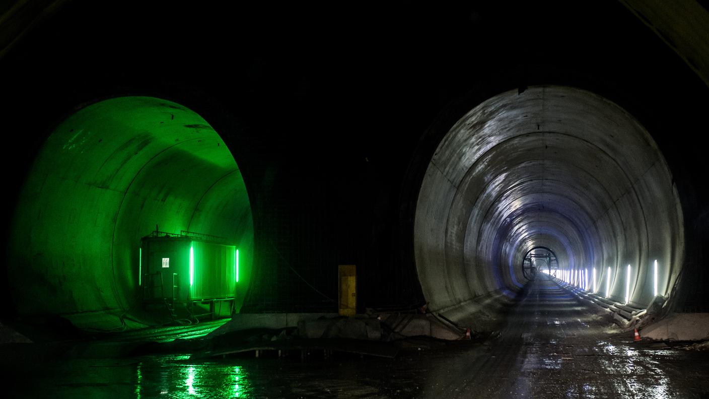 Il tunnel in costruzione