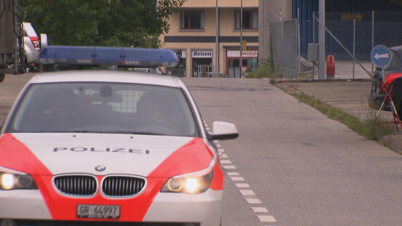 Un'autopattuglia della polizia grigionese