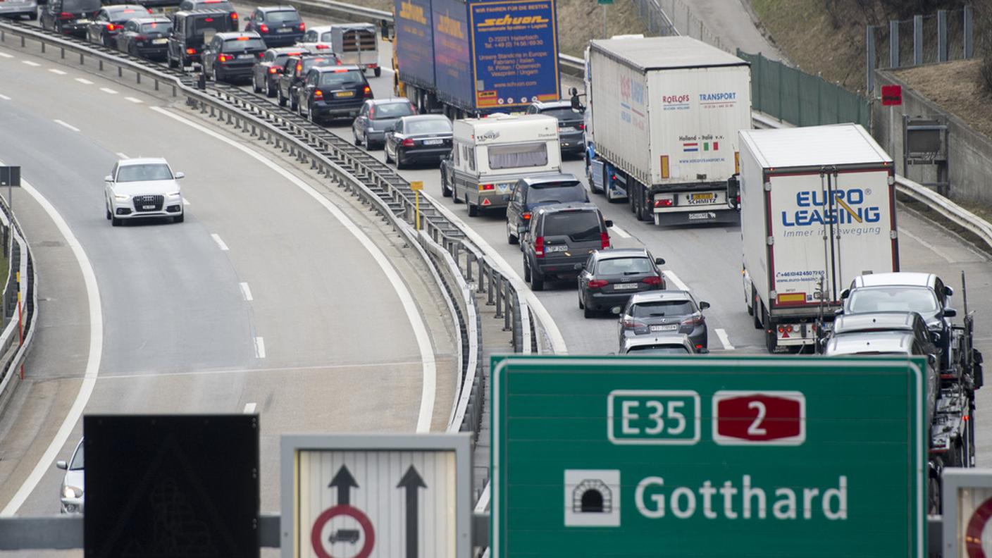 La fotografia scattata il 23 marzo al portale nord del tunnel