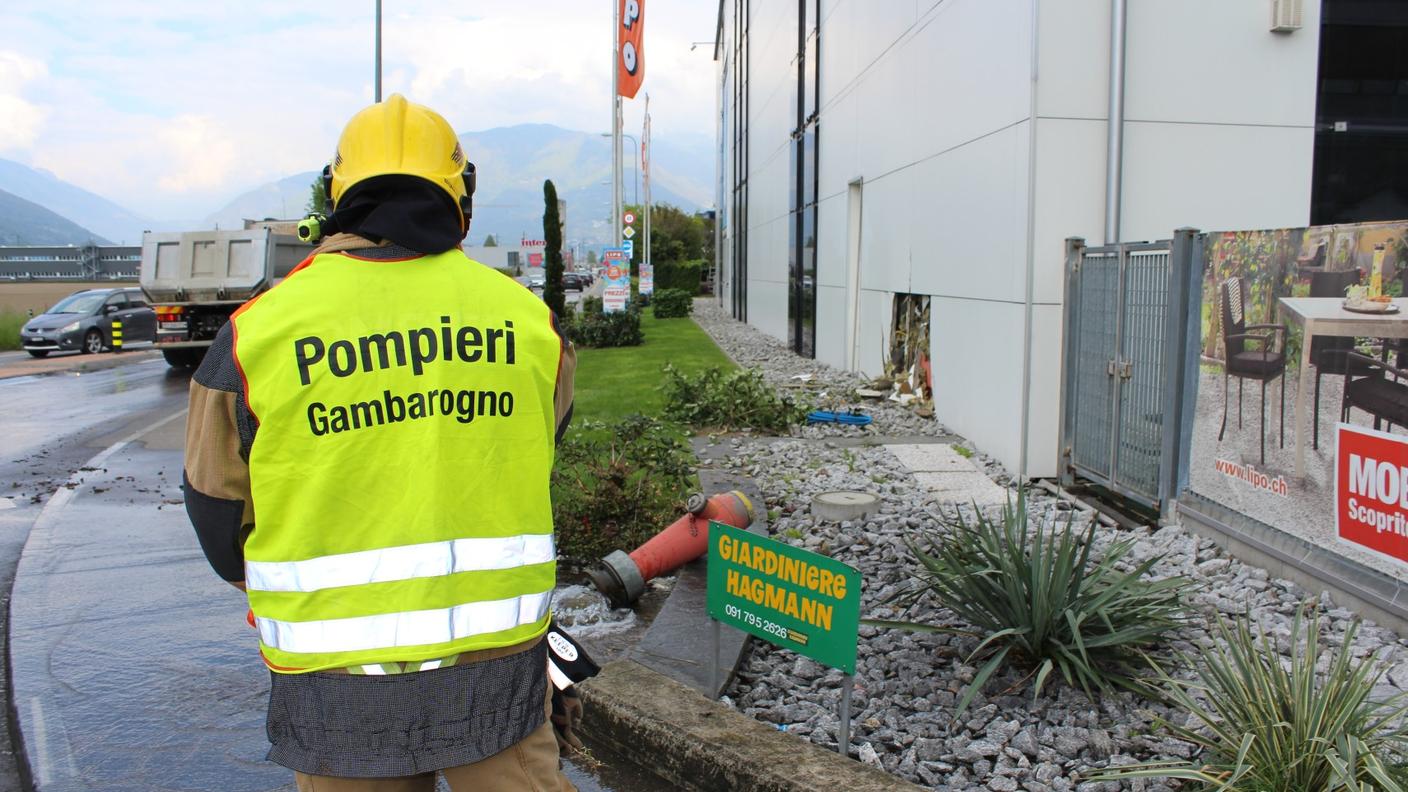 Intervenuti i pompieri del Gambarogno