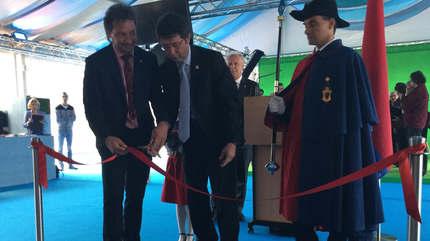 Inaugurata Piazza Ticino, la festa va avanti