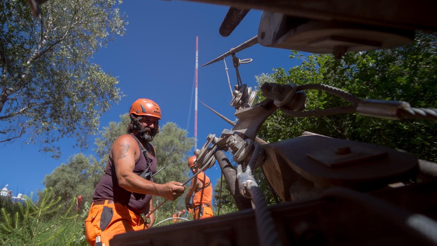 Operai già al lavoro