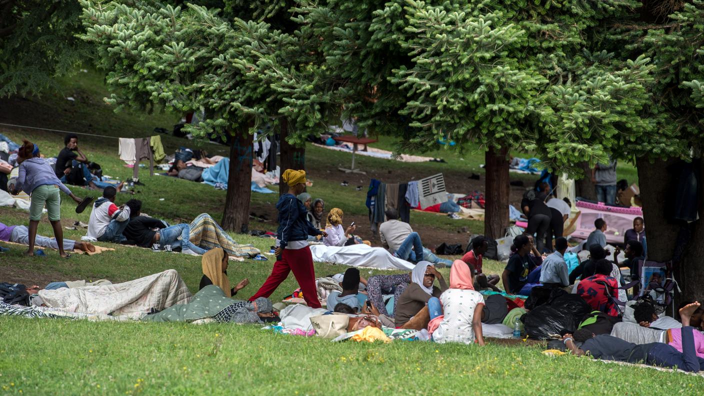 Sono presenti 350 migranti