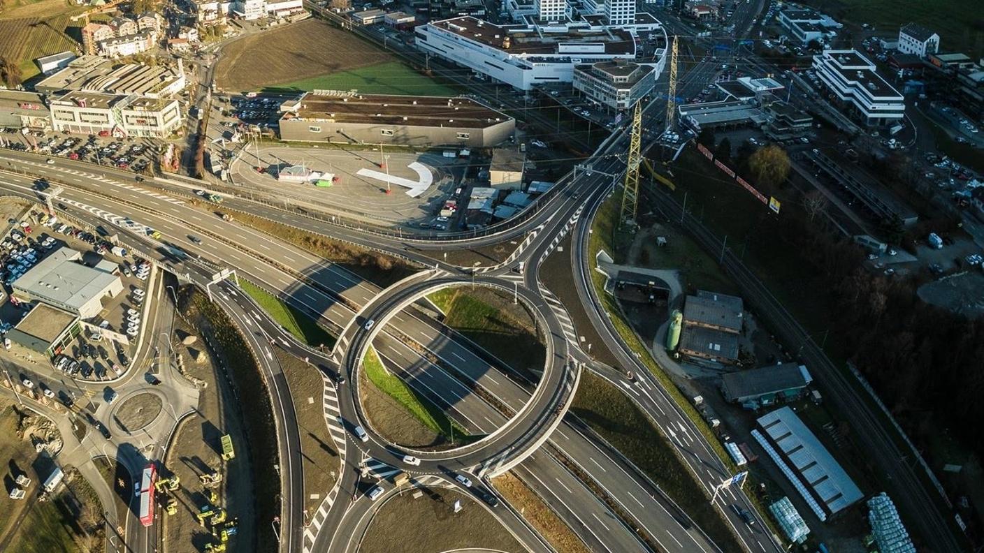 Il recentissimo svincolo autostradale di Coira Sud in una foto dell'USTRA