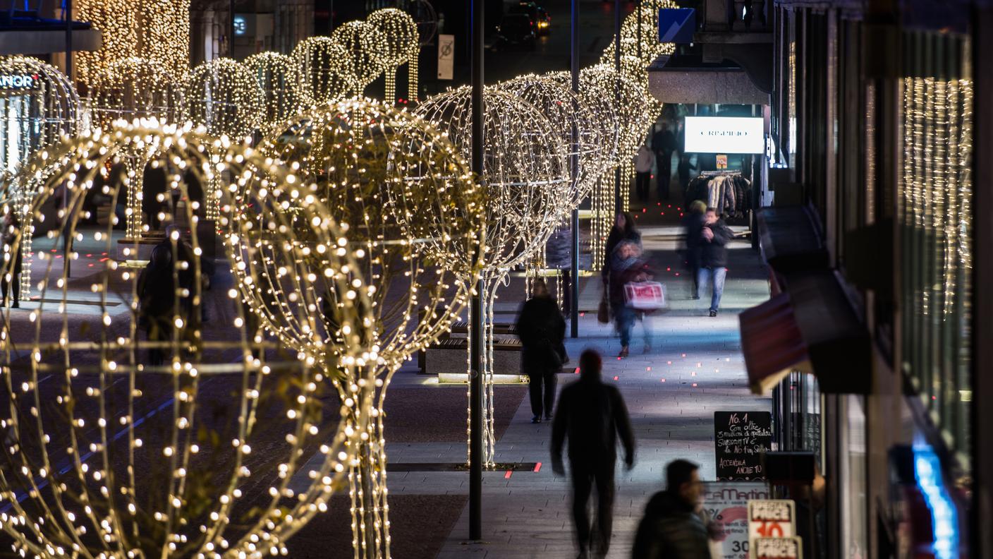 Il Viale Stazione vestito a festa
