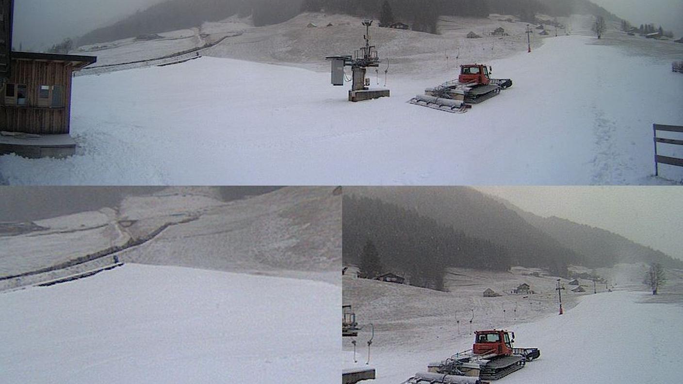 Neve ad Airolo, si preparano le piste di Lüina