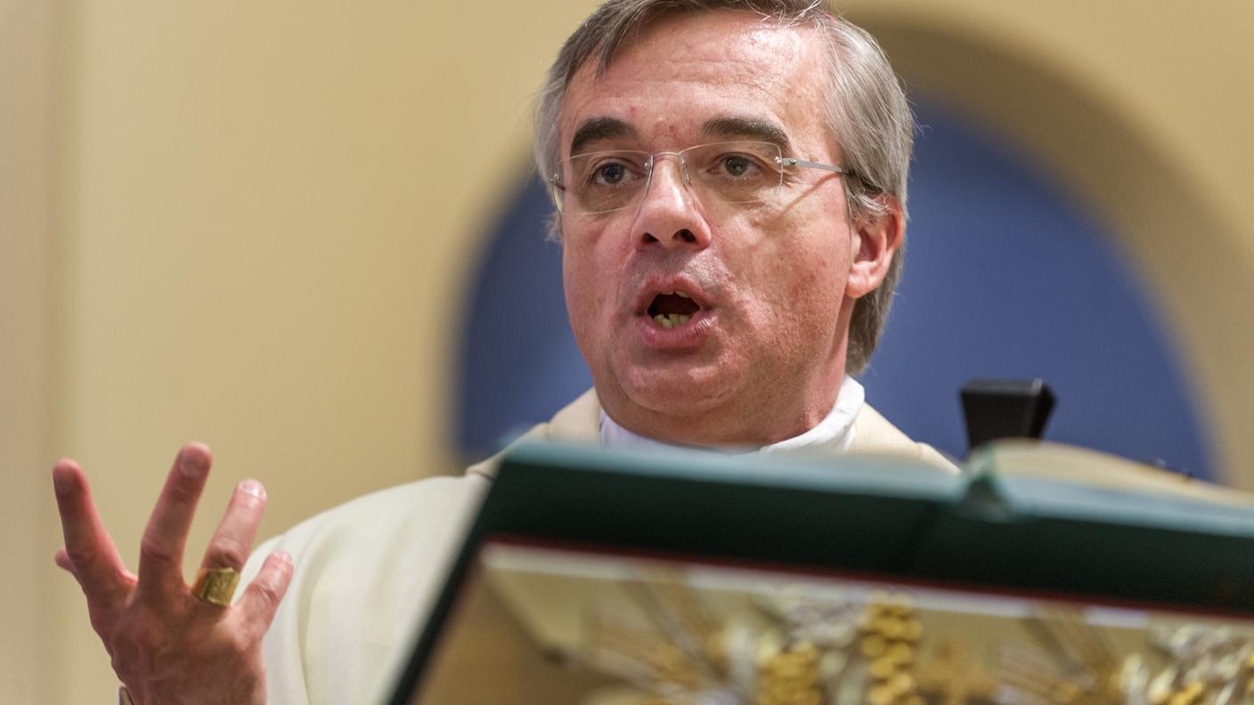Il vescovo Valerio Lazzeri