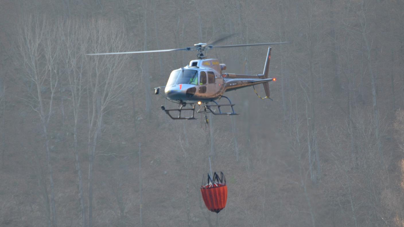 Elicottero in azione in Valle Calanca