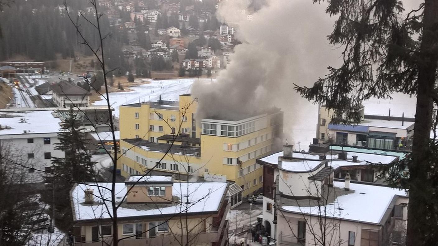 L'incendio ad Arosa
