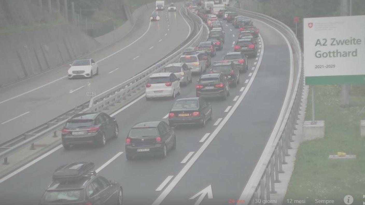 Fermi sulla rampa nord del San Gottardo