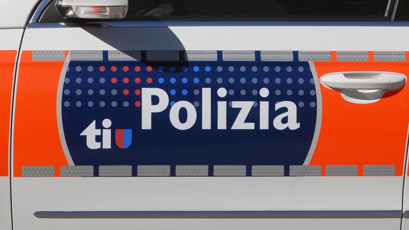 L’ipotesi di reato nei confronti dei due arrestati è di ripetuta truffa aggravata per mestiere