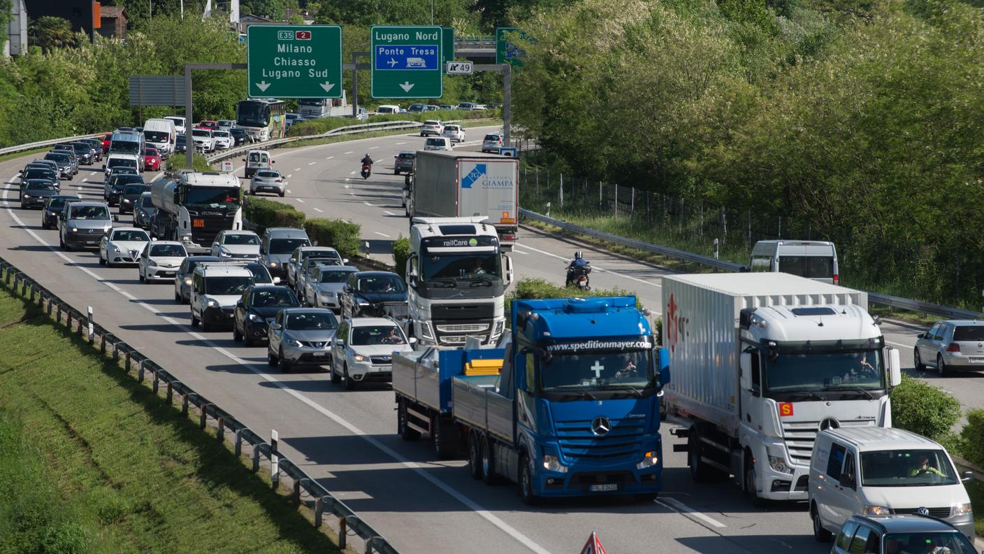 Lunghe code in autostrada e non solo