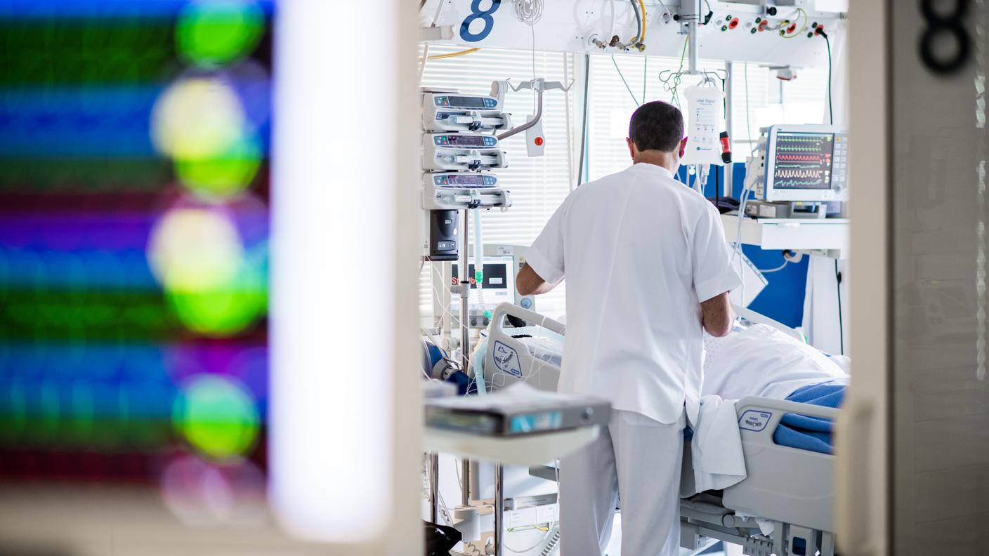 La caccia all'infermiere non conosce continenti